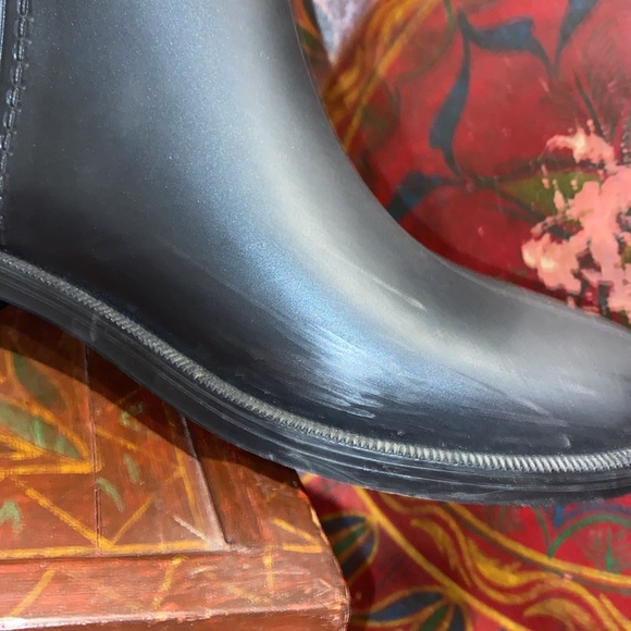 Great used condition felt/rubberr boots from Salvatore Ferragamo, Size 10 - Picture 7 of 8